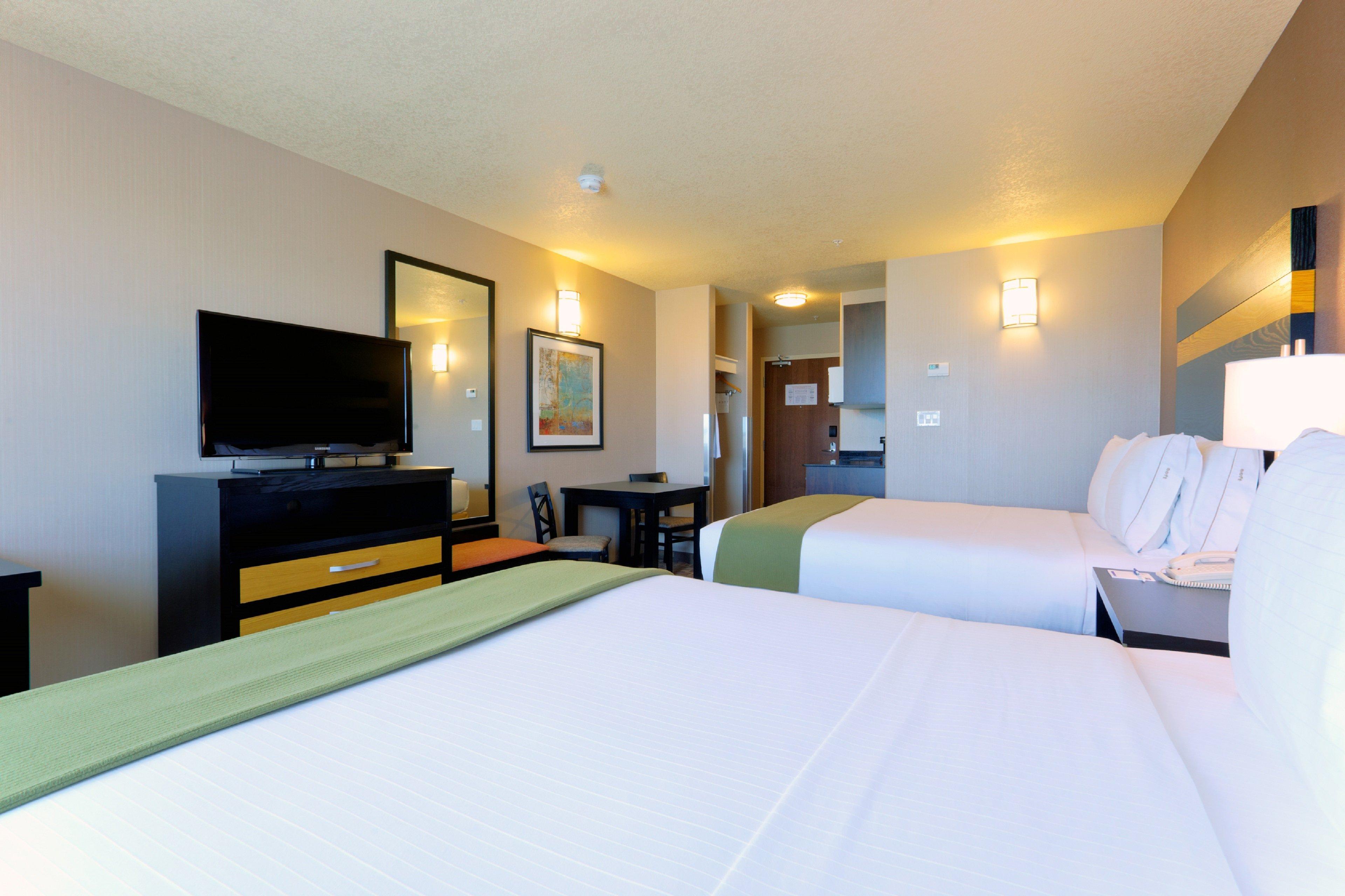 Holiday Inn Express And Suites Dawson Creek, An Ihg Hotel Ngoại thất bức ảnh